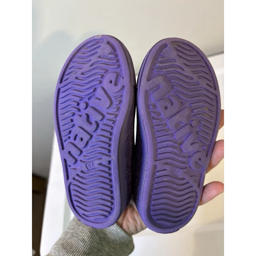 NATIVE Jefferson Purple Sparkly Pool Shoes Kids 7 Water